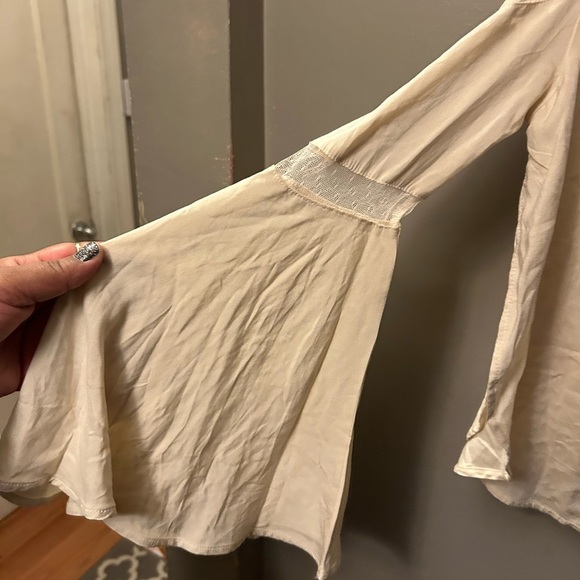 Others Follow shirt - cream boho bell sleeves open shoulder lace accents NWT - Picture 5 of 10